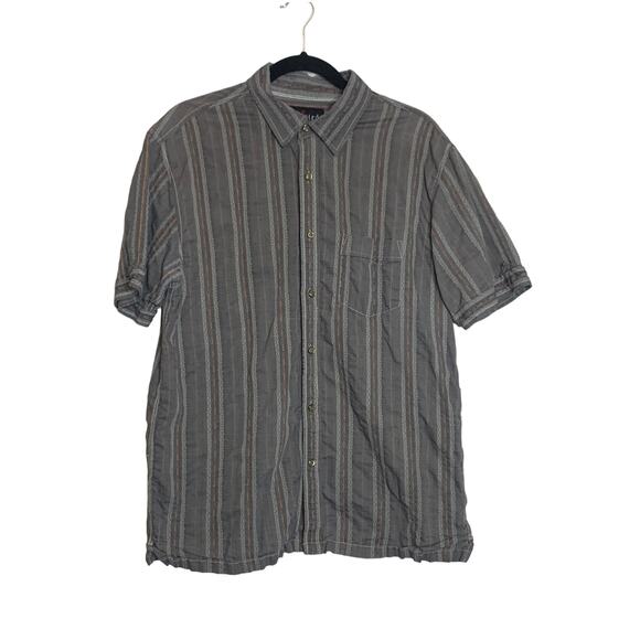 Detailed men gray pin stripes buttoned short sleeves shirt size Large - Picture 1 of 8